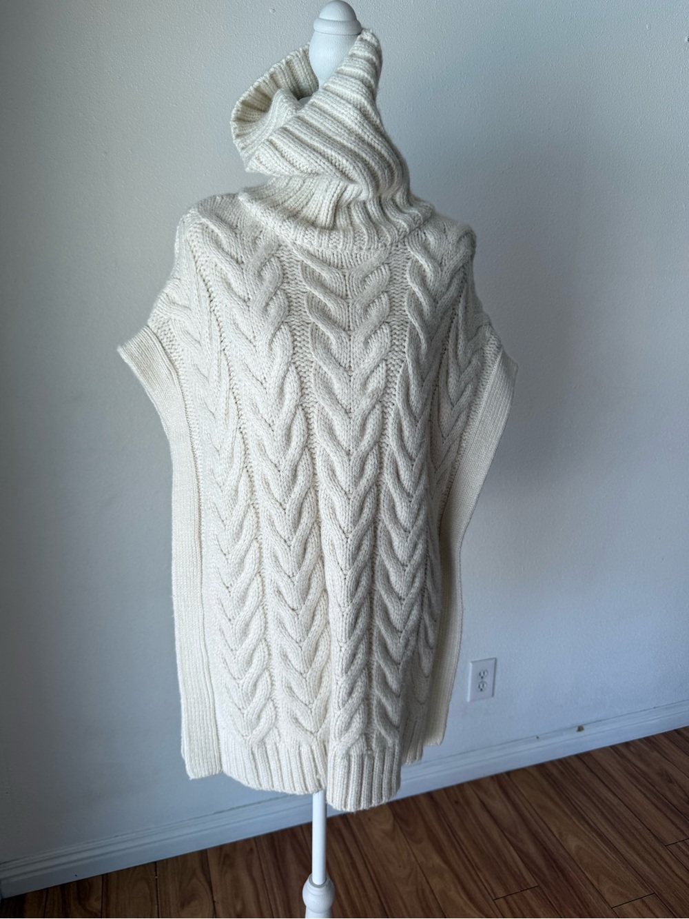 Zara Cream Cable Knit Turtleneck Poncho